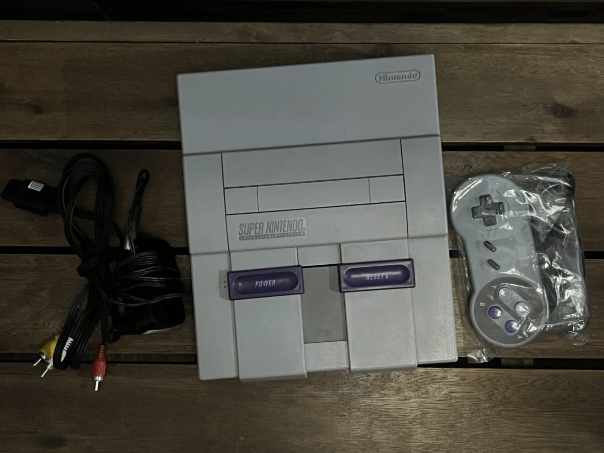 CX/ J*****88 /SUPER NINTENDO! FUNCIONANDO100% SEM NENHUM TRINCADO! 10,00 SEGUIDDOS DE 20,00