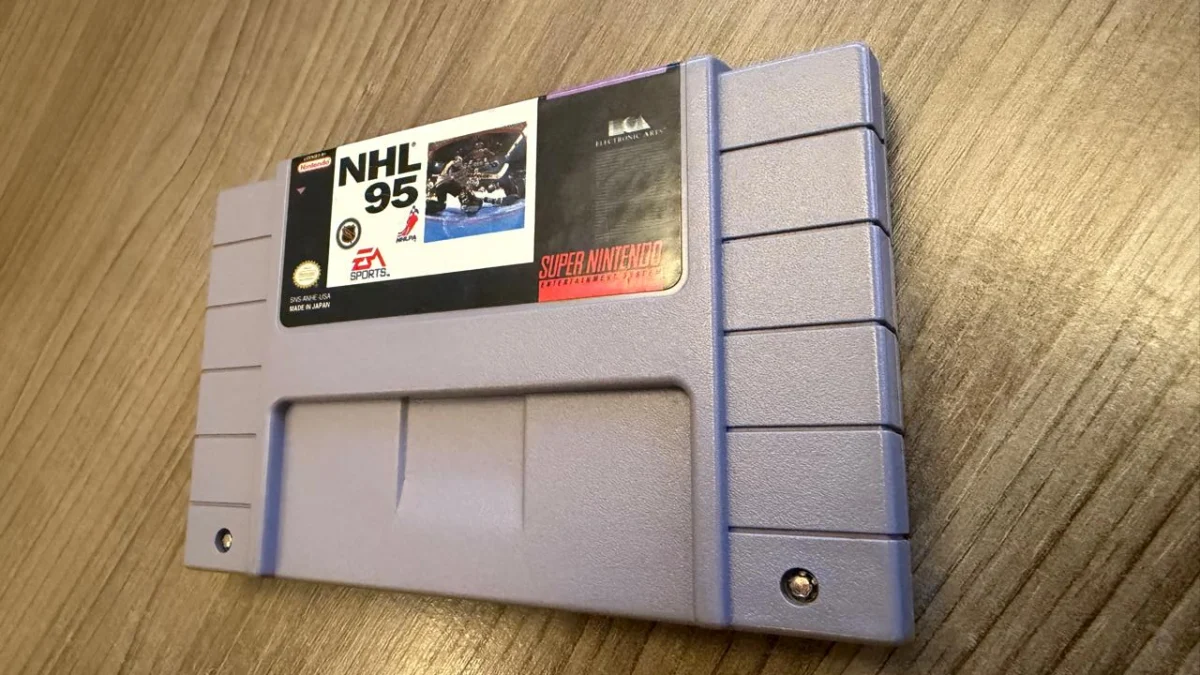 R9/ m*****lo /ORIGINAL NHL 95! 53,00 SEGUIDOS DE 7,00