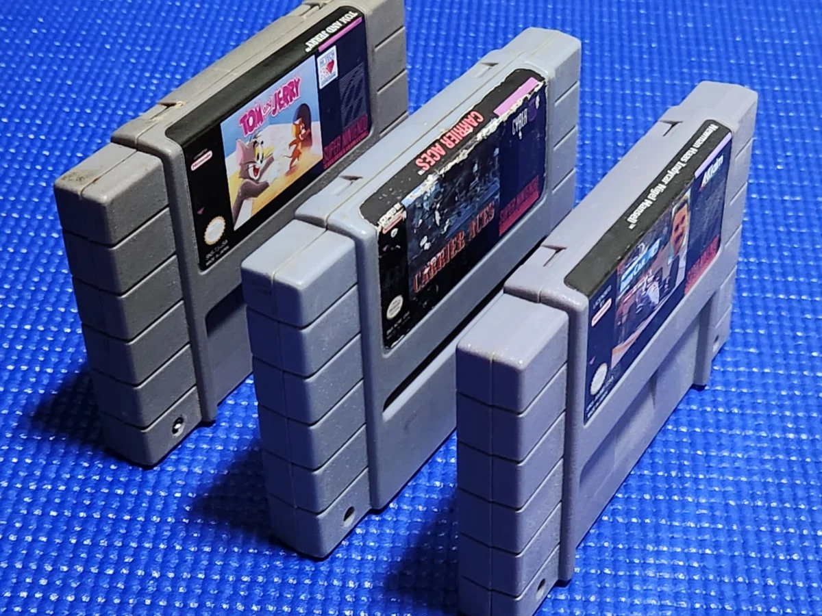 DN/ R*****DO /LOTE COM 3 JOGOS DE SNES 43,00 SEGUIDOS DE 7,00