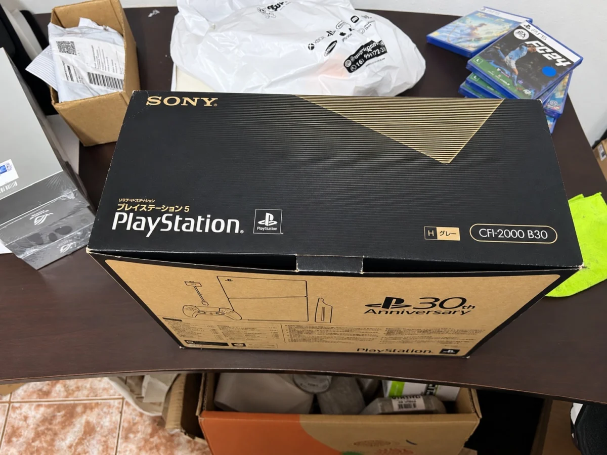 CX/ PLAYSTATION 5 EDIÇÃO 30 ANOS! LACRADO COM NOTA FISCAL E GARANTIA DE 1 ANO. - Imagem 3