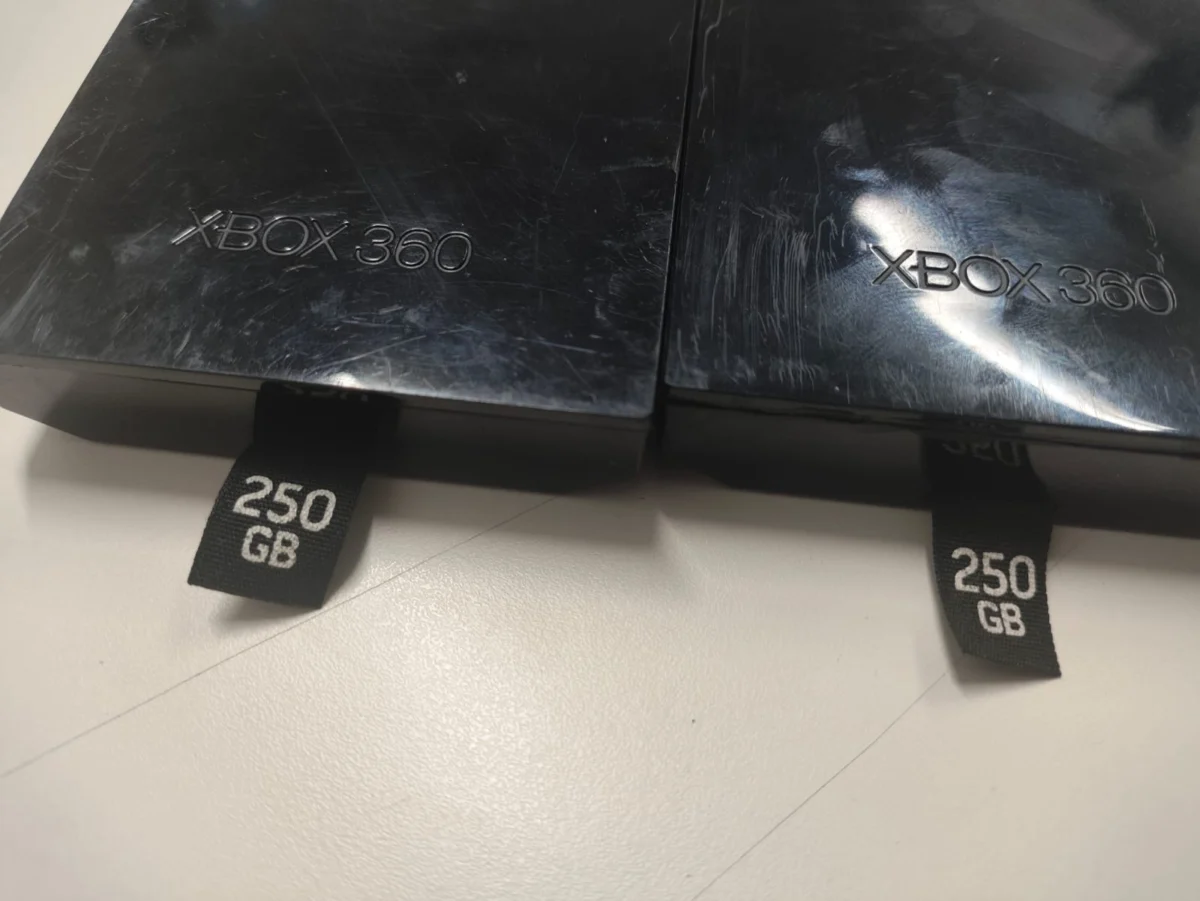 WA/ LOTE COM 2 HDS ORIGINAIS MICROSOFT 250GB – XBOX 360, TOPS! 57,00 SEGUIDOS DE 15,00