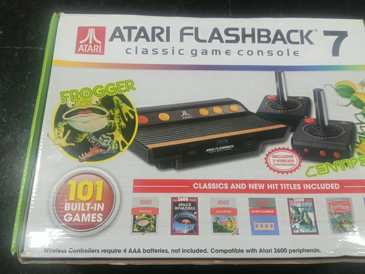 CX/ R****to B****ra C****ho /ORIGINAL! ATARI FLASHBACK 7! NA CAIXA! UM VERDADEIRO MERGULHO NA ERA DE OURO! 178,00 SEGUIDOS DE 23,00