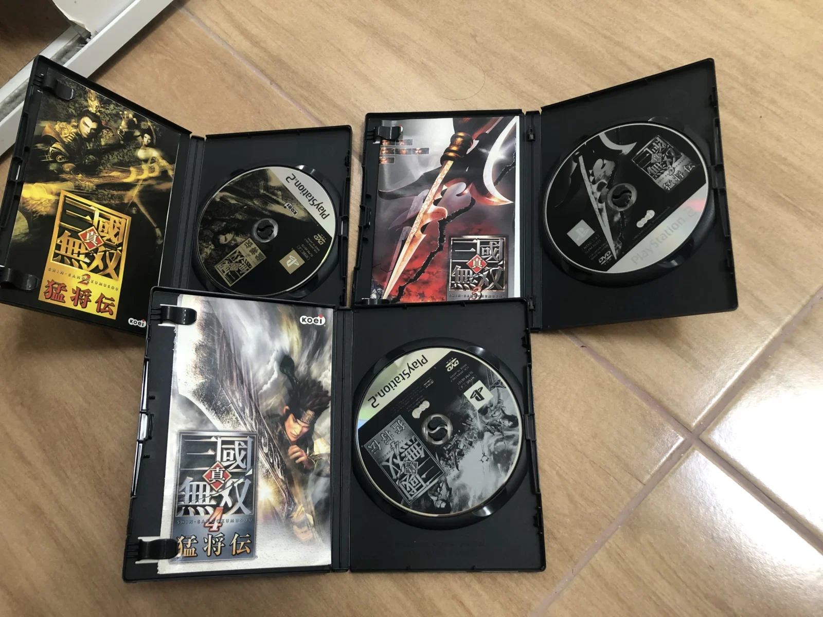 B9/ LOTE 3 JOGOS SHIN SANGOKU MUSOU PS2 35,00 SEGUIDOS 5,00