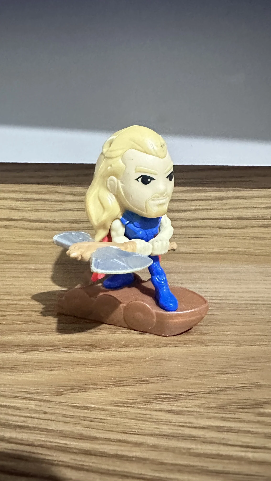 NR/ BONECO THOR 12,00 SEGUIDOS DE 3,00