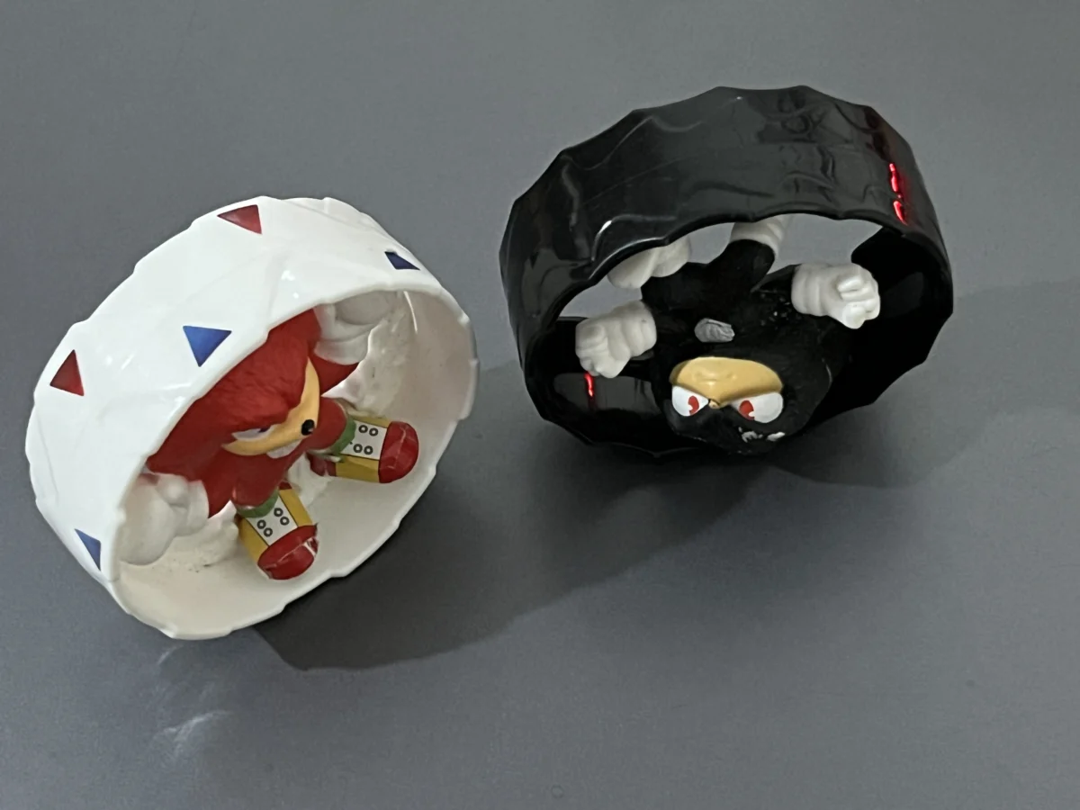 CX/ R***el S**ra /LOTE COM 2 BONECOS DA LINHA SONIC! KNUCKLES E SHADOW! 15,00 SEGUIDOS DE 5,00