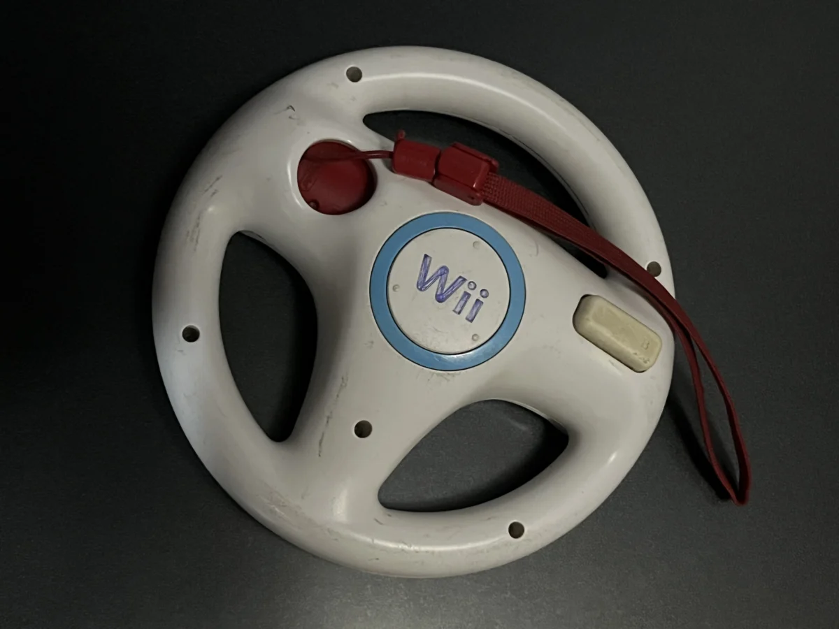 CX/ R***el S**ra /KIT NINTENDO WII !  WII REMOTE PLUS VERMELHO + WII WHEEL ORIGINAIS! 77,00 SEGUIDOS DE 9,00