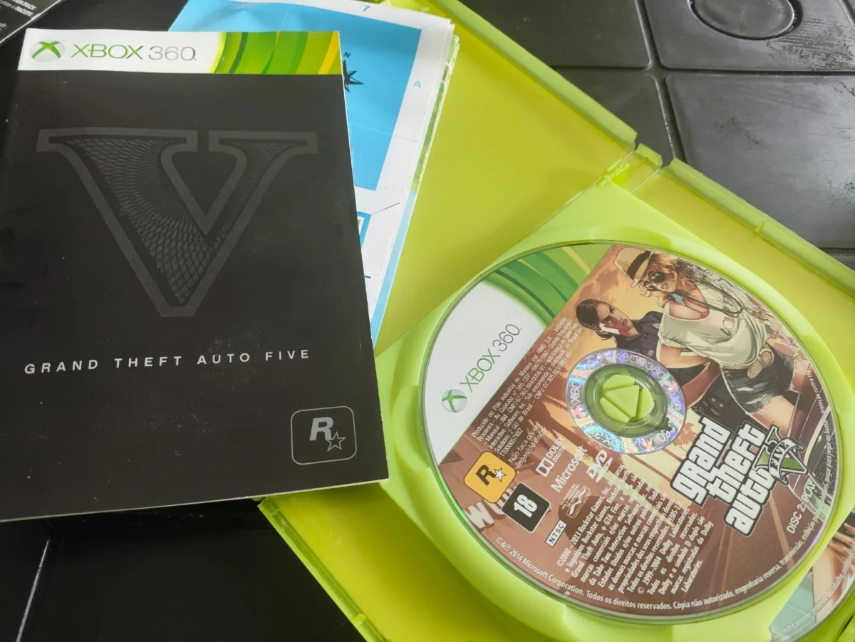 WA/ ORIGINAL! TOP! GTA V!  GRAND THEFT AUTO FIVE  XBOX 360! ORIGINAL! 45,00 SEGUIDOS DE 9,00