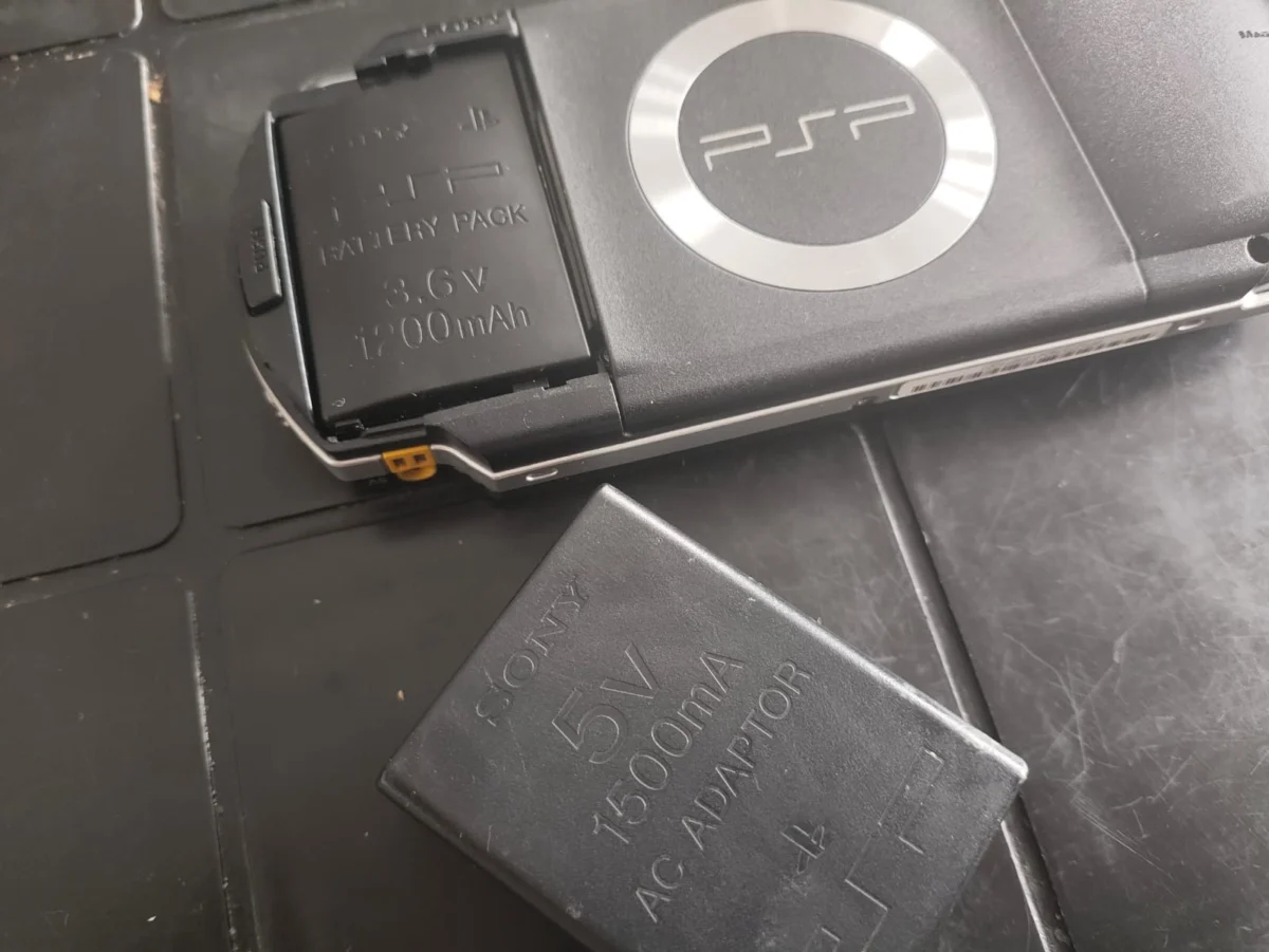 WA/ PSP SONY MODELO 1001 ORIGINAL! 117,00 SEGUIDOS DE 17,00